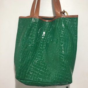 GREEN MEDIUM LEATHER TOTE HANDBAGS